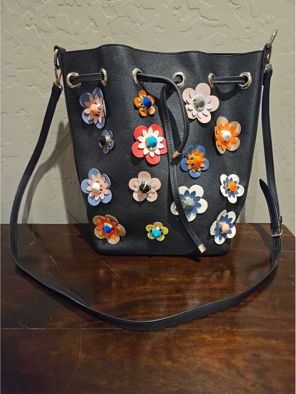 Urban Expressions Draw String Bag with Flowers